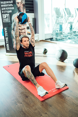 Мяч тренировочный (медицинбол) с хватами, 9 кг