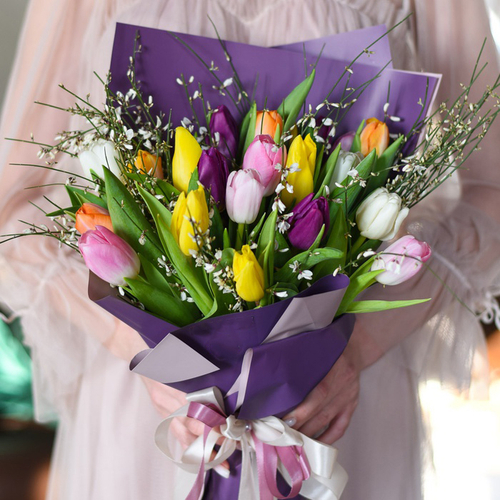 Купить Букет с тюльпанами "Удивительная"