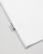 Футболка белая с лого на груди XL