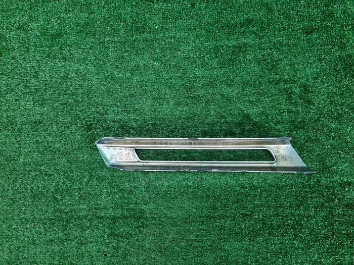 Накладка ДХО правая Mercedes ML W166 (2011-2015)