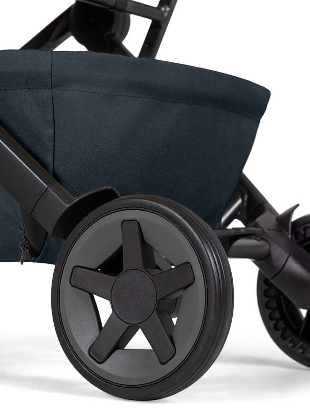 Коляска 2 в 1 Joolz Aer 2 с бампером Dark Navy Blue/Black Carbon