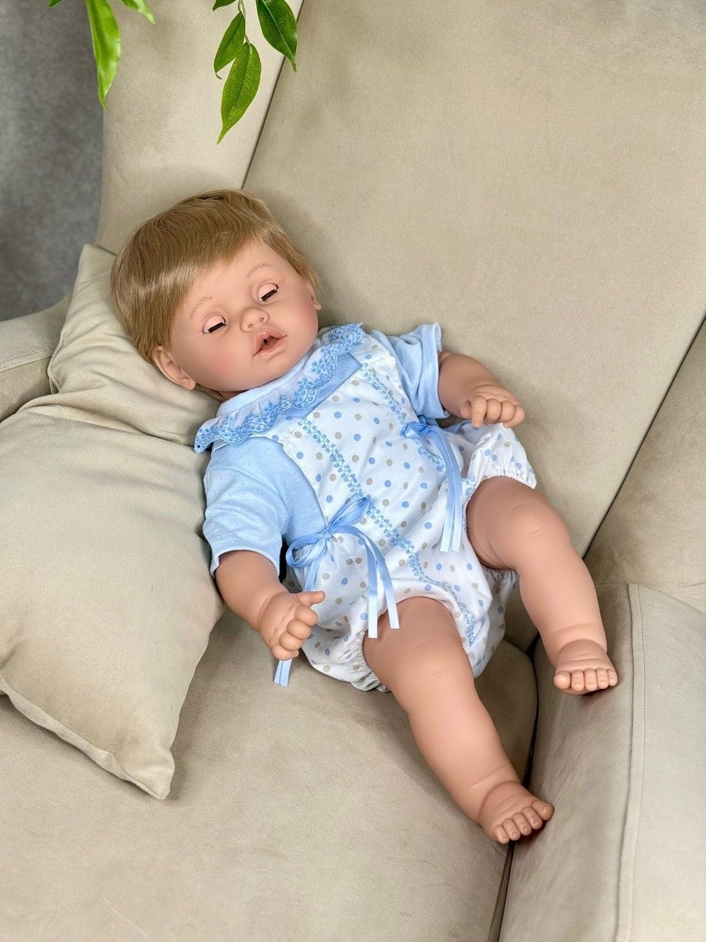 Кукла Berbesa мягконабивная 62см Dulzon (8051S)