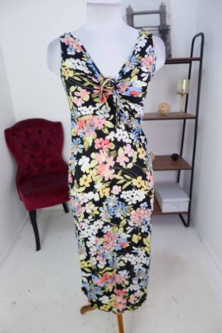 Платье обтягивающее тонкое, визуально на 44 размер