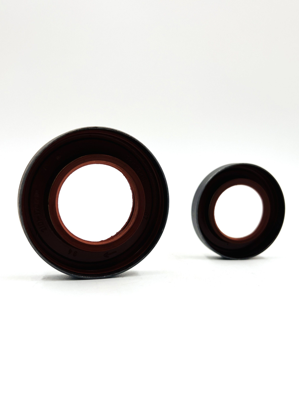 Сальники коробки передач для ВАЗ 2121-21214, 2131 Нива комплект 2 шт Support Technology