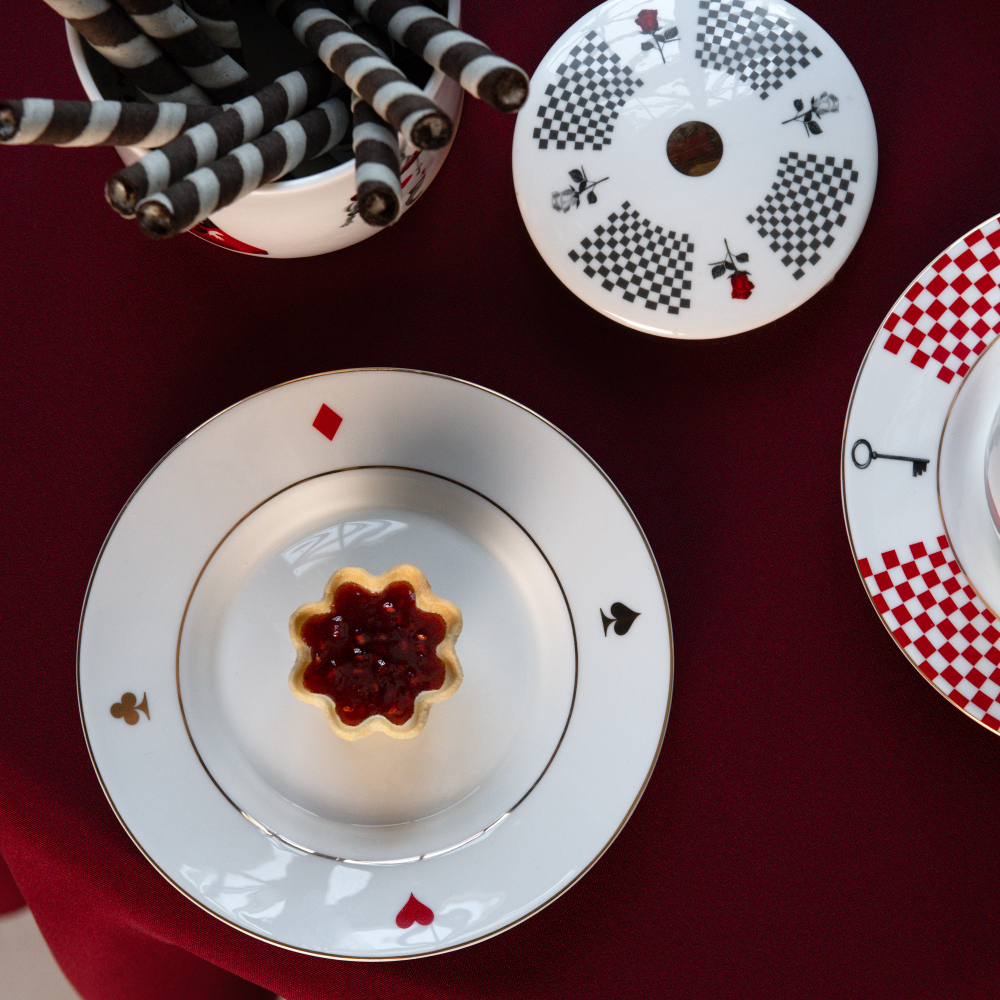 Чайная пара Farforite «Шляпник / В стране чудес» 250 мл в подарочной коробке