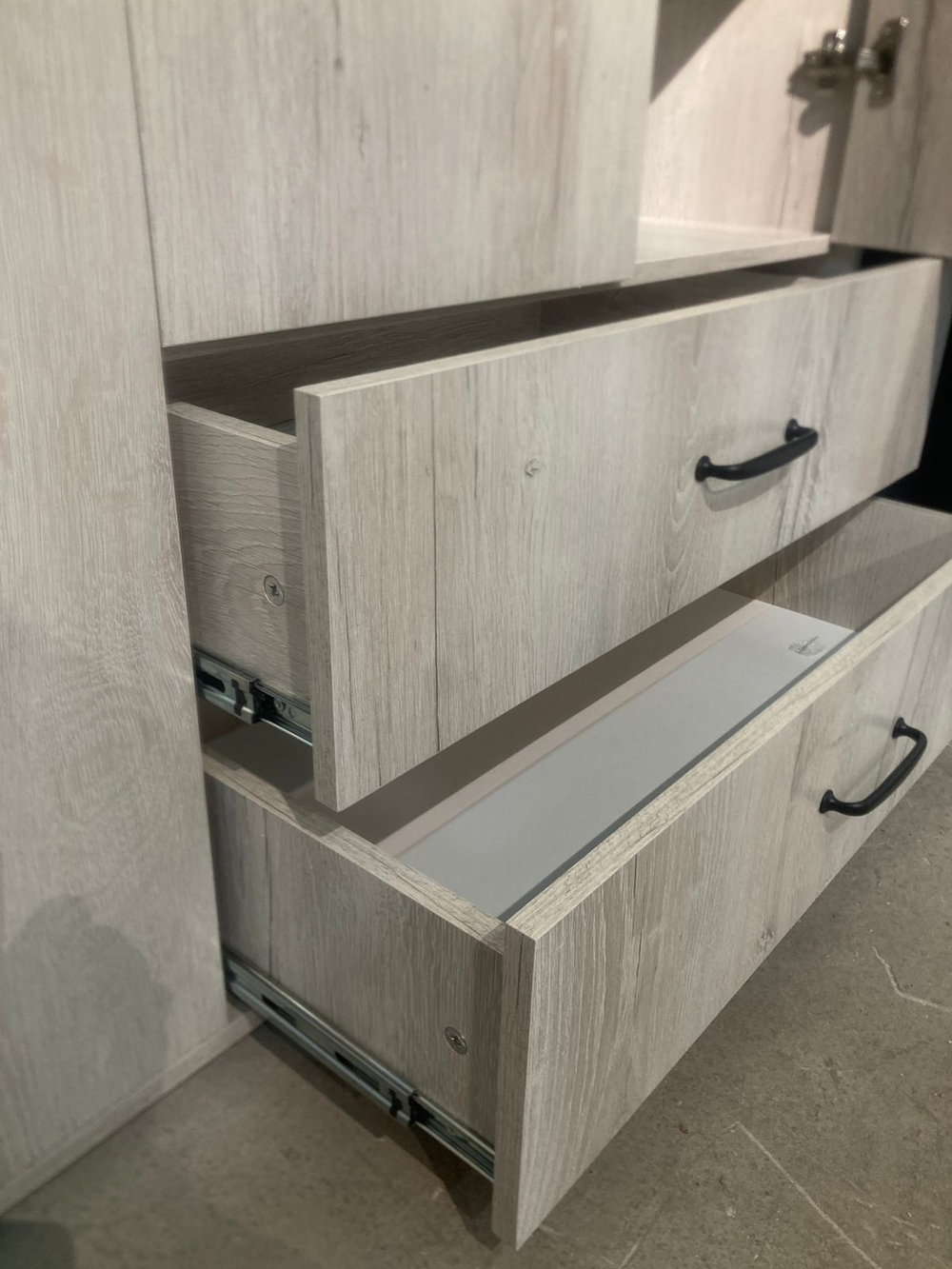 Шкаф 4-х створчатый правый Монреаль Дуб Канадский