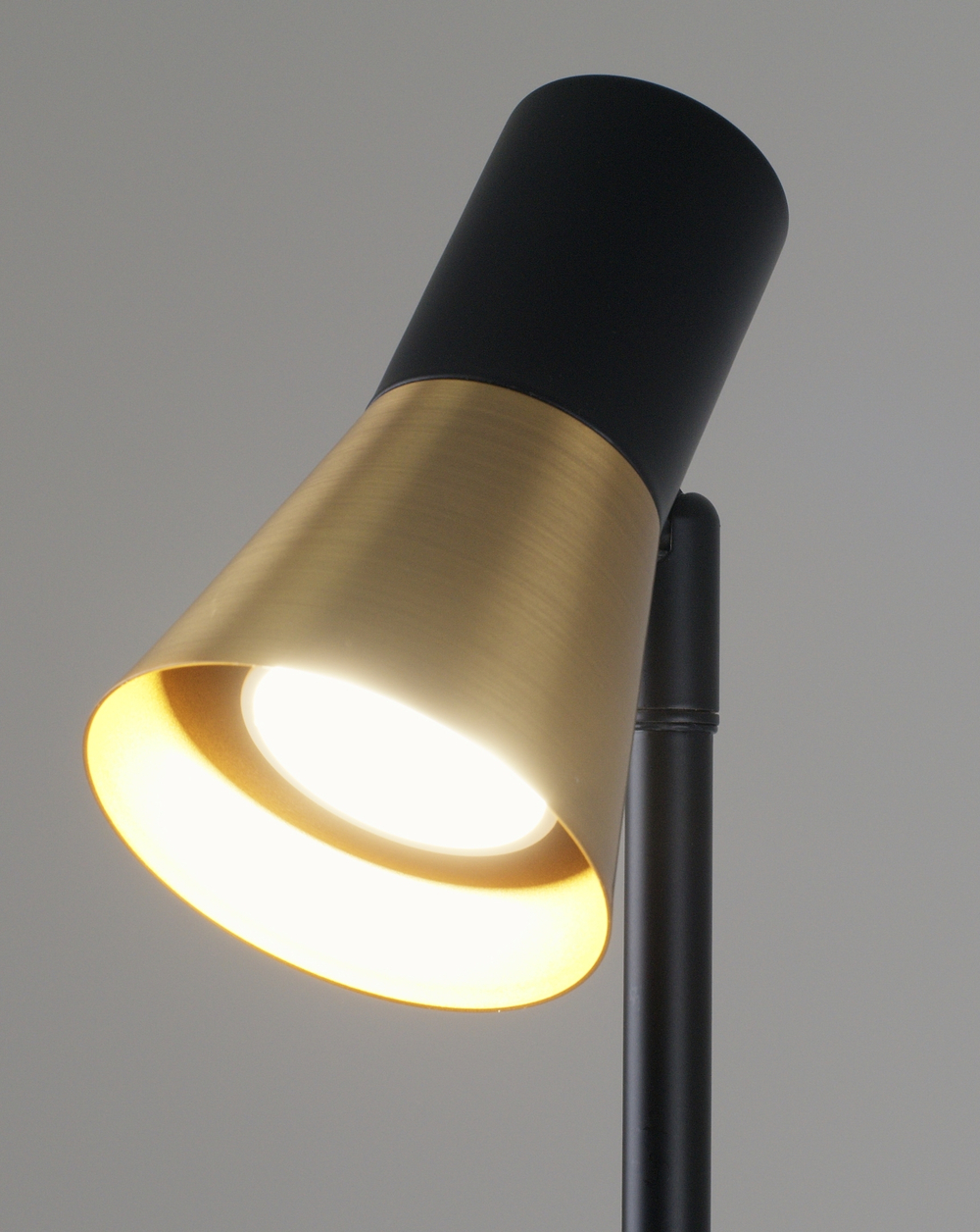 Торшер Moderli V11328-1F Melro