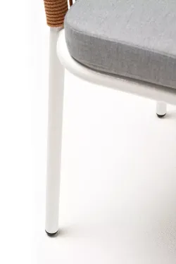 "Лион" стул плетеный из роупа, каркас из стали светло-серый (RAL7035) муар, роуп оранжевый меланж круглый, ткань светло-серая