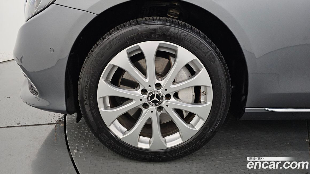 Mercedes-Benz E-Class W213 E300 4MATIC Exclusive (07.2020)