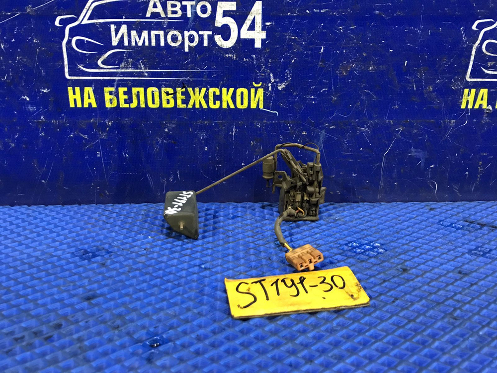 Датчик уровня топлива TOYOTA CORONA 1993