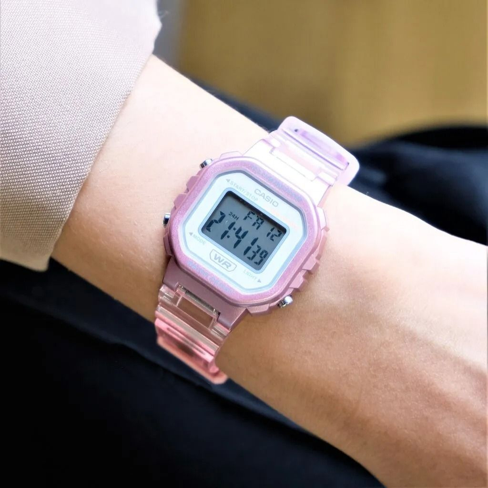 Женские наручные часы Casio LA-20WHS-4A