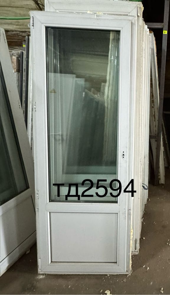 Дверь Пластиковая Б/У 210(в) х 77(ш) Балконная