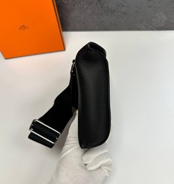 Нагрудная сумка слинг Hermes Evelyne Belt чёрная