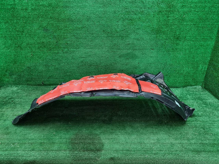 Подкрылок передний правый Land Cruiser 300 (21-нв)