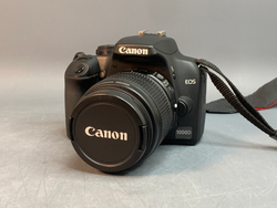 Canon 1000D kit 18-55mm 3.5-5.6 IS 2.500 кадров