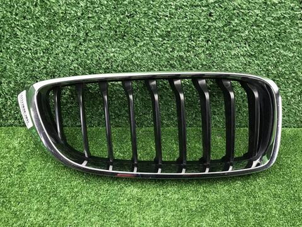 Решетка радиатора правая BMW 4er F32 (2013-2020)