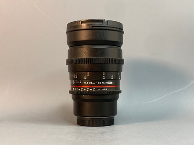 Samyang 24mm T1.5 MFT