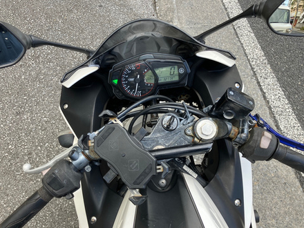 Yamaha YZF-R25 , 2015