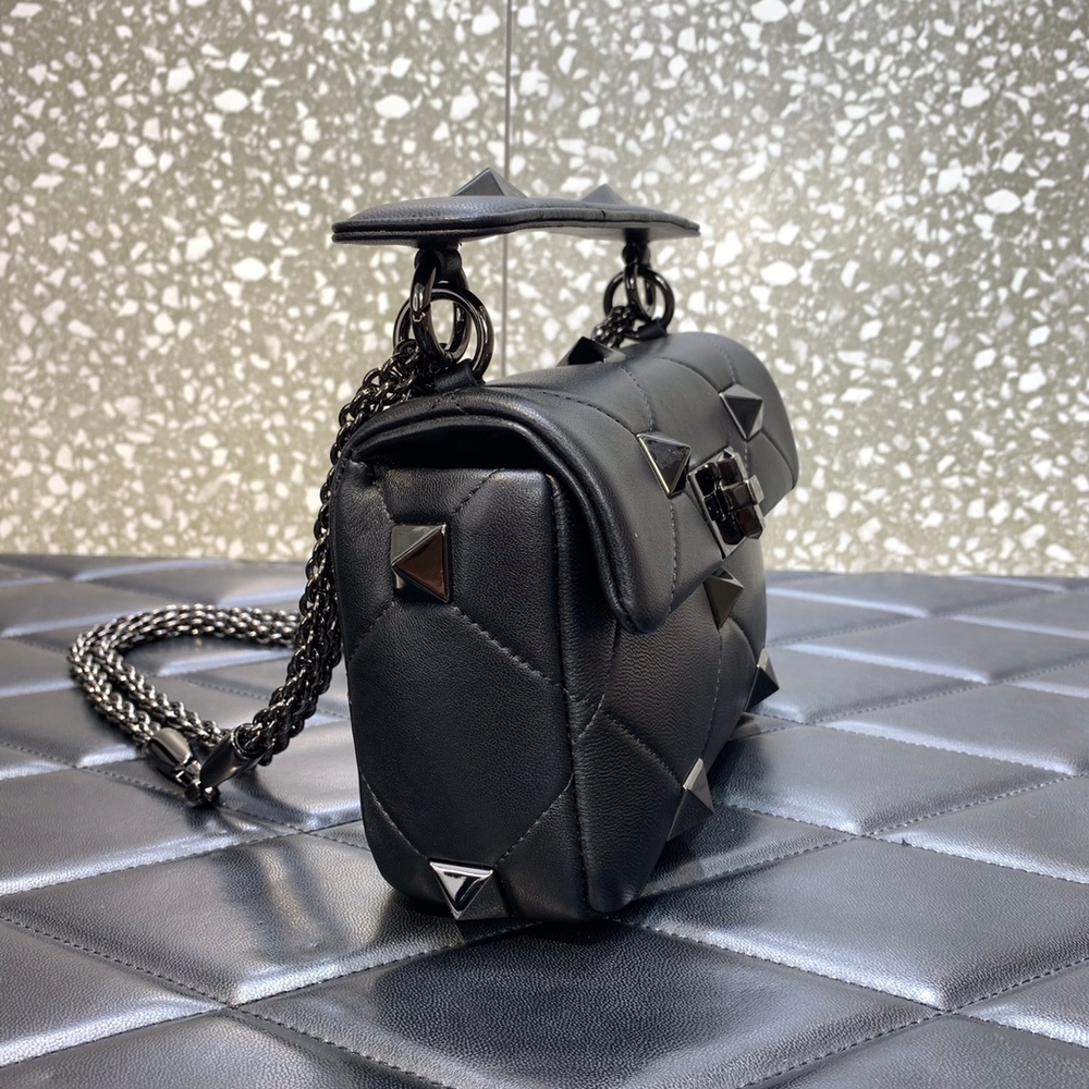 Valentino Small Roman Stud Bag 19 cm