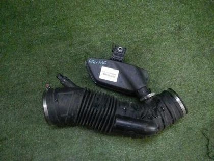 Воздуховод воздушного фильтра Genesis G90 (2016-2022)