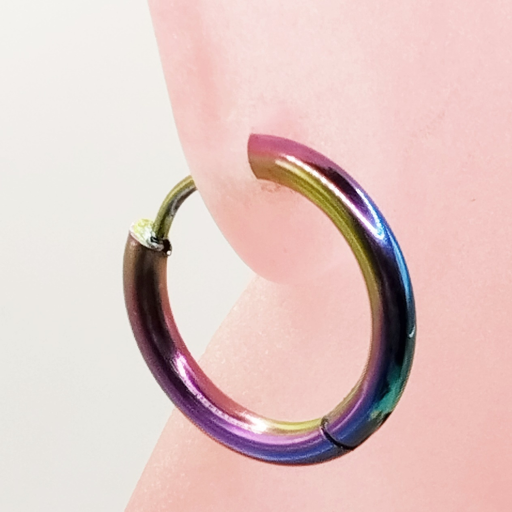 Серьги кольца цветные 14мм для пирсинга ушей. Медсталь, радужное анодирование.