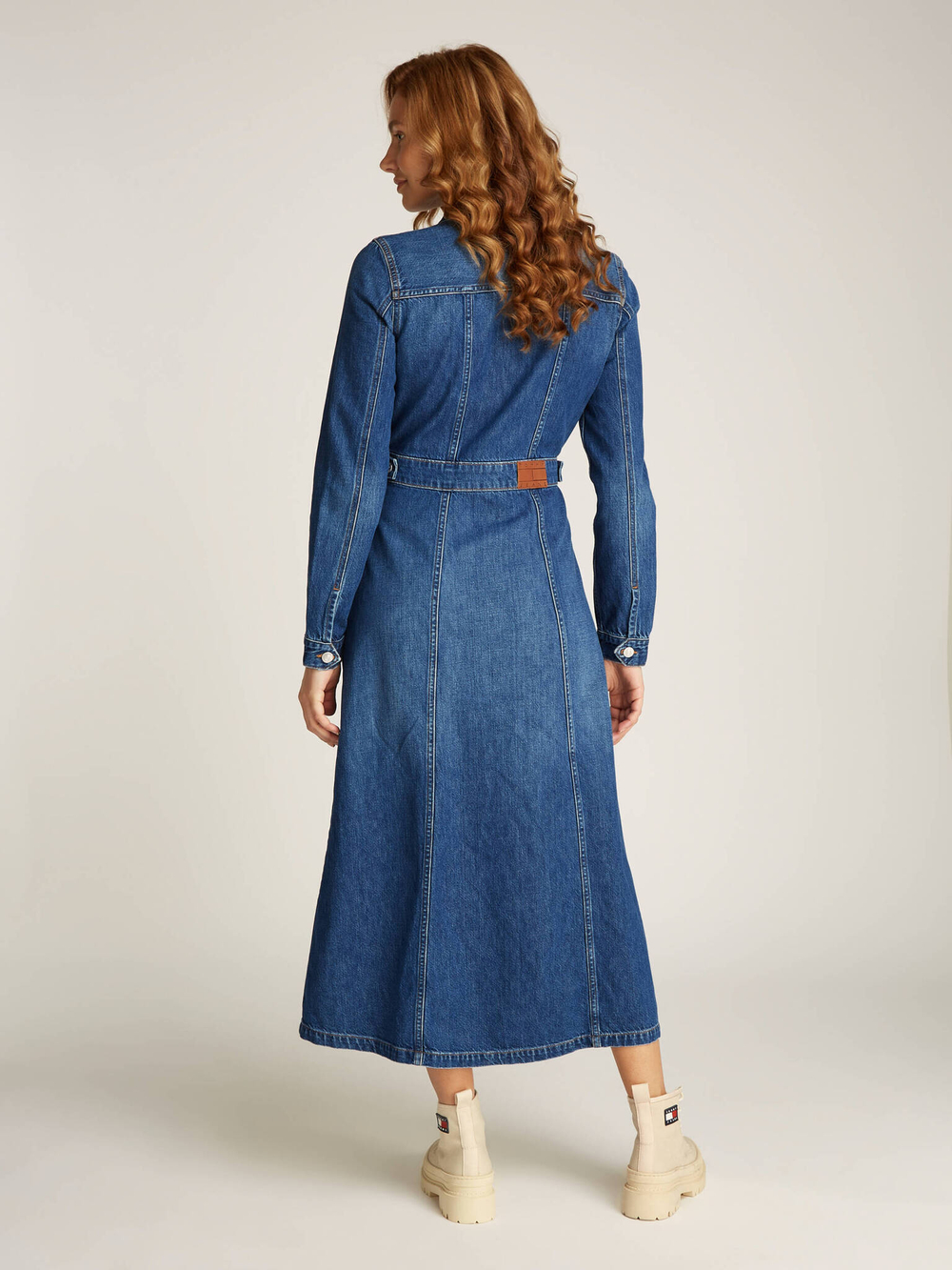 Джинсовое платье Tommy Jeans - голубой(DW0DW19738)