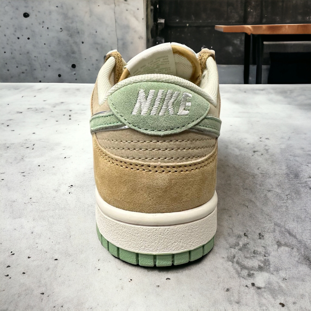 Nike sb low green best sale