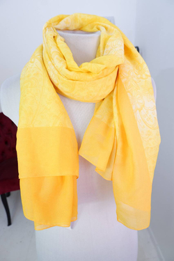 Палантин солнечного цвета