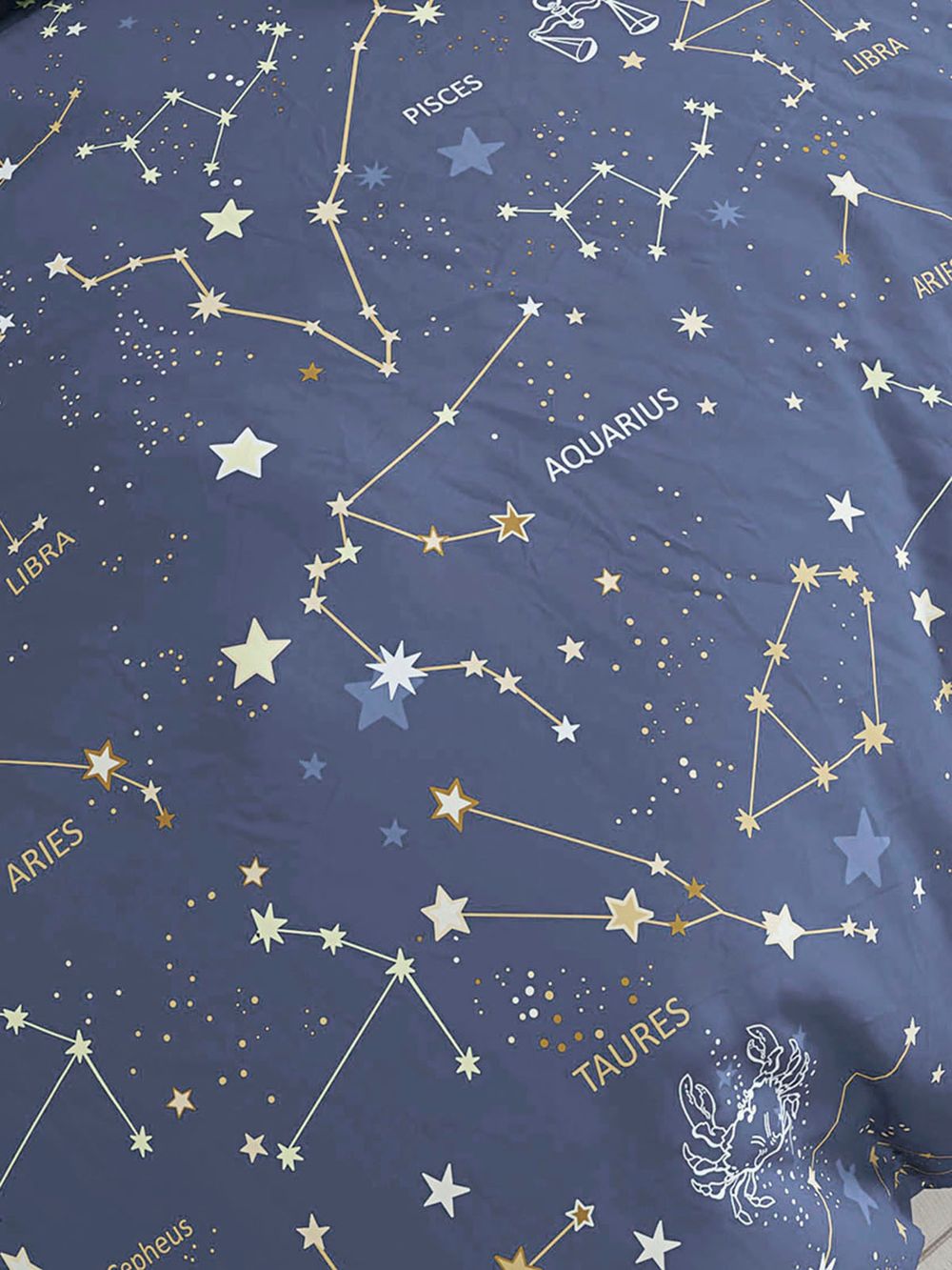 Постельное белье "Constellation" 2-спальный наволочки 50х70 2шт Простынь на резинке 160х200 см Пододеяльник 175х215 см Сказка сатин