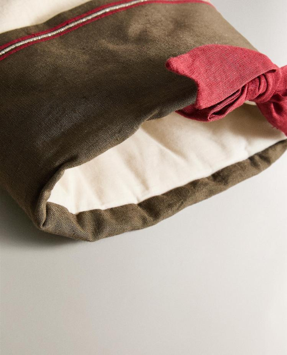 ZARA HOME РОЖДЕСТВЕНСКИЙ НОСОК С ВЫШИВКОЙ, РАЗНОЦВЕТНЫЙ