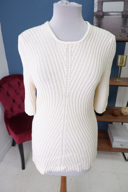 Джемпер молочный 48-50 размер