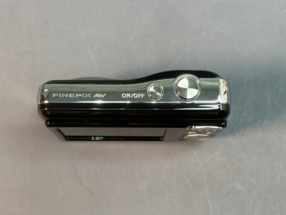 Fujifilm FinePix AV100