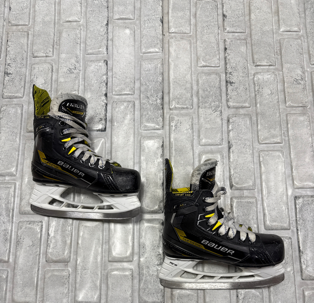 Bauer supreme m4 YTH 13D (EUR 32)