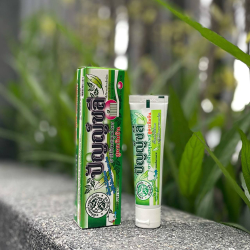 Тайская растительная зубная паста в тубе ПАНЧАЛЕ Thai Herb Toothpaste PUNCHALEE