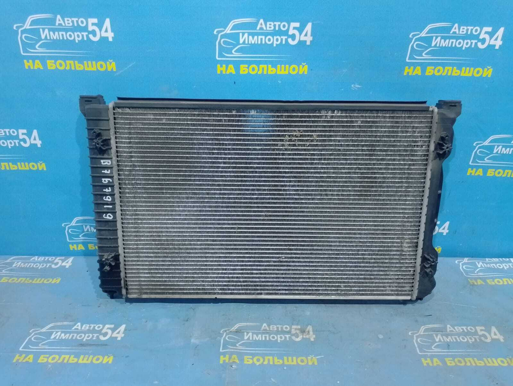 Радиатор двигателя AUDI A4 2005-2008