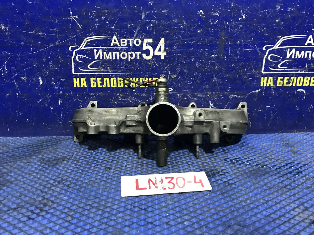 Коллектор впускной TOYOTA HILUX SURF 1992