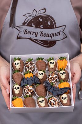 Набор клубники в шоколаде Летучие мыши