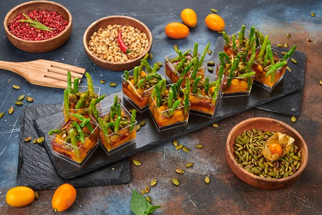 Спаржа с пюре из тыквы, 10 шт.