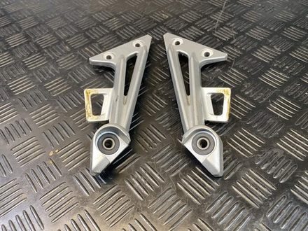 Кронштейны крепления глушителей Yamaha FJR1300A 2010