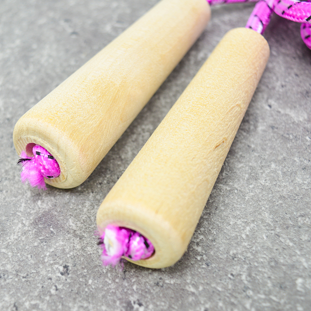 Скакалка нейлоновая с деревянными ручками