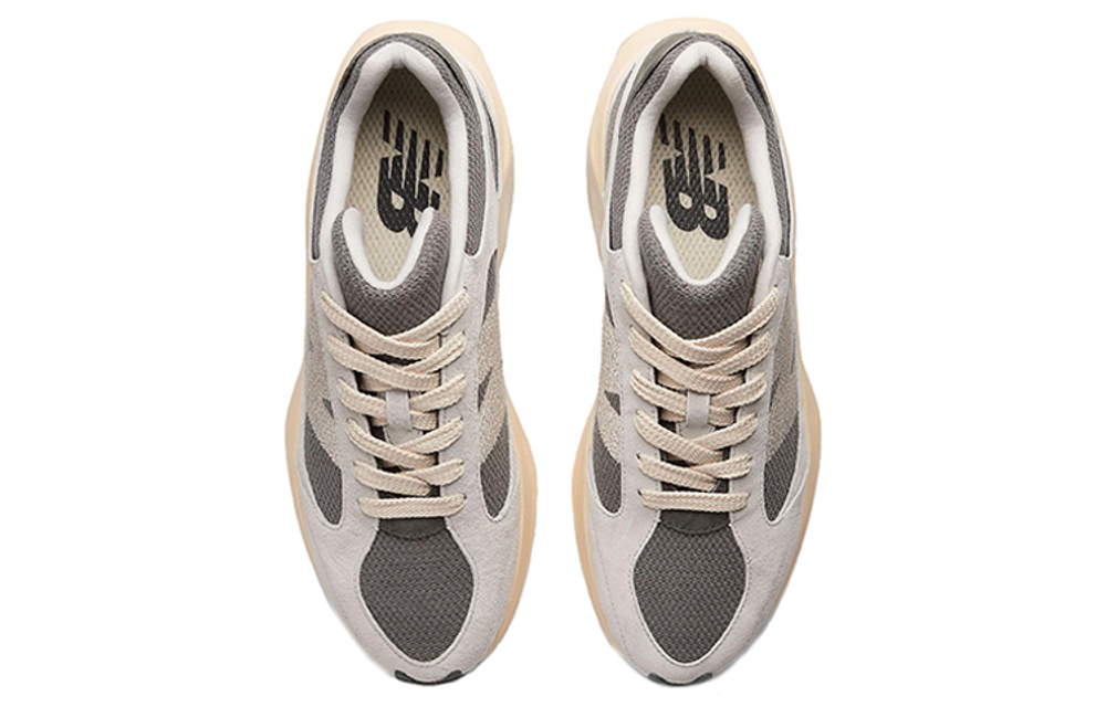 Кроссовки New Balance Warped Runner
