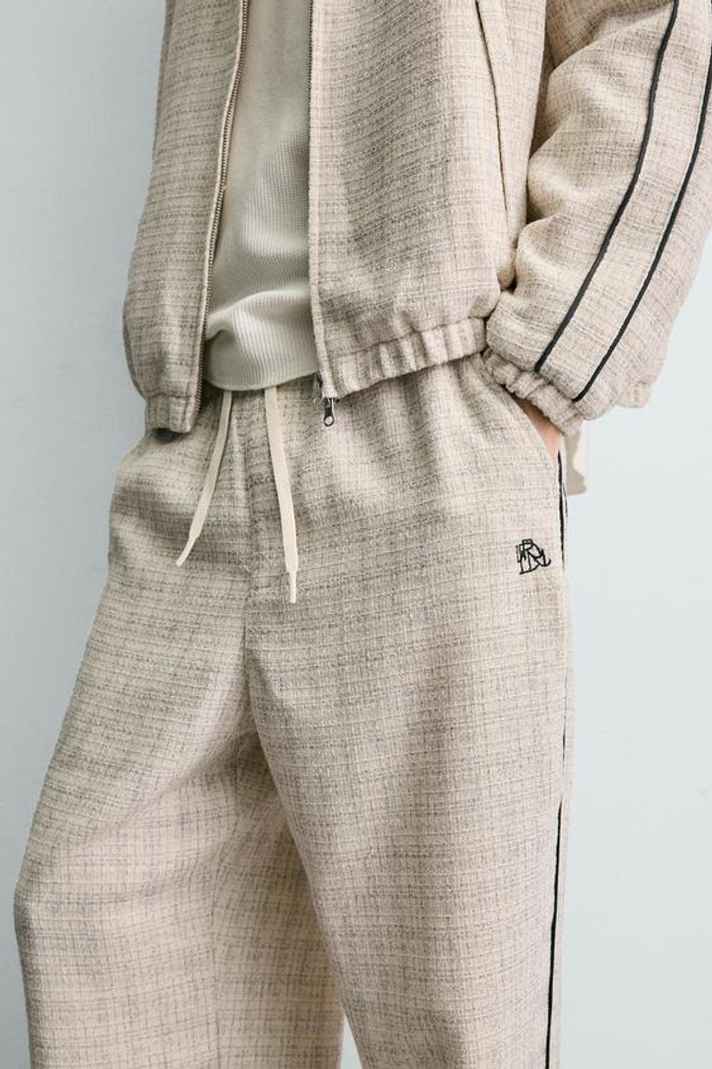 ZARA БРЮКИ-ДЖОГГЕРЫ С КОНТРАСТНЫМИ ЛАМПАСАМИ, ЭКРЮ