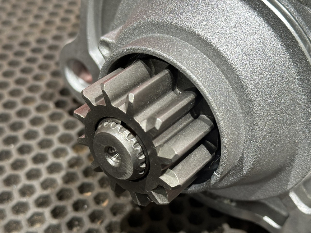 Стартер Bosch 24V / New original EU