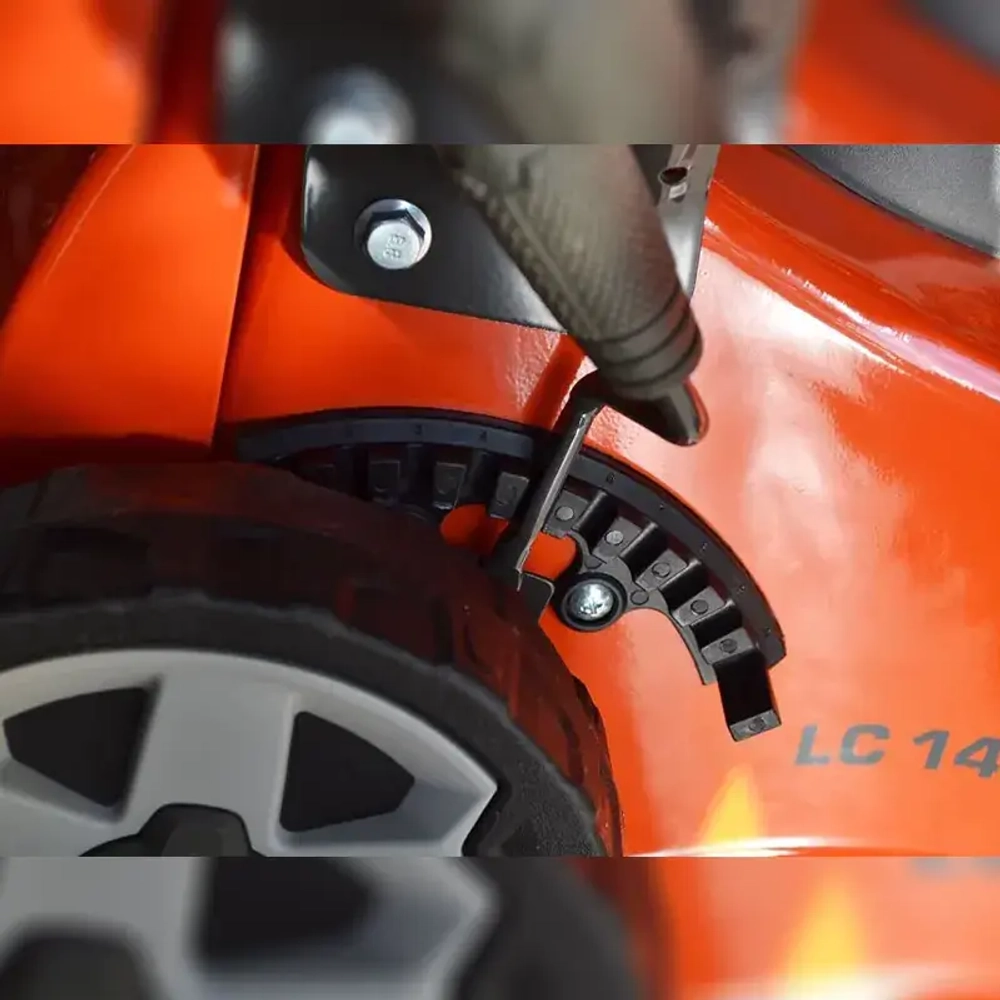 Газонокосилка Husqvarna LC 141C, 9670993-01