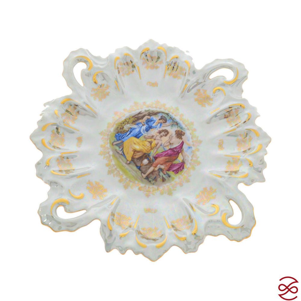 Блюдо на ножке Queen's Crown Мадонна перламутр 33 см