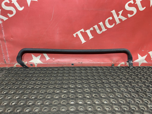 Поручень кабины передний правый