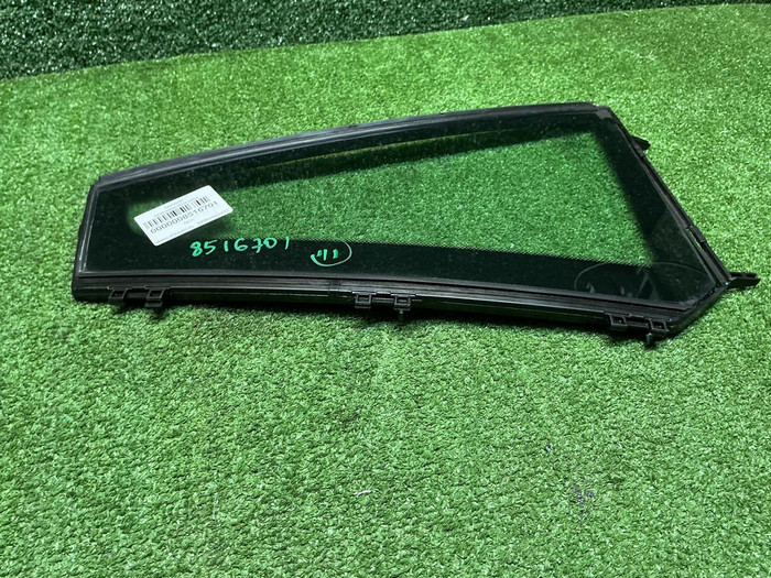 Форточка двери задняя правая BMW X3 F25 (10-17)