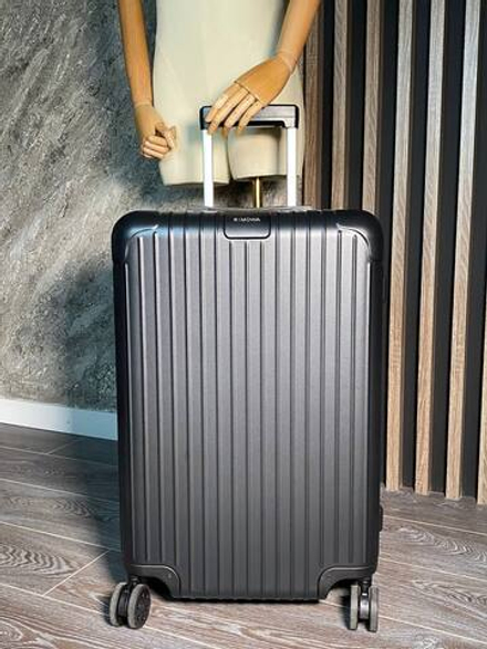 Чемодан Rimowa