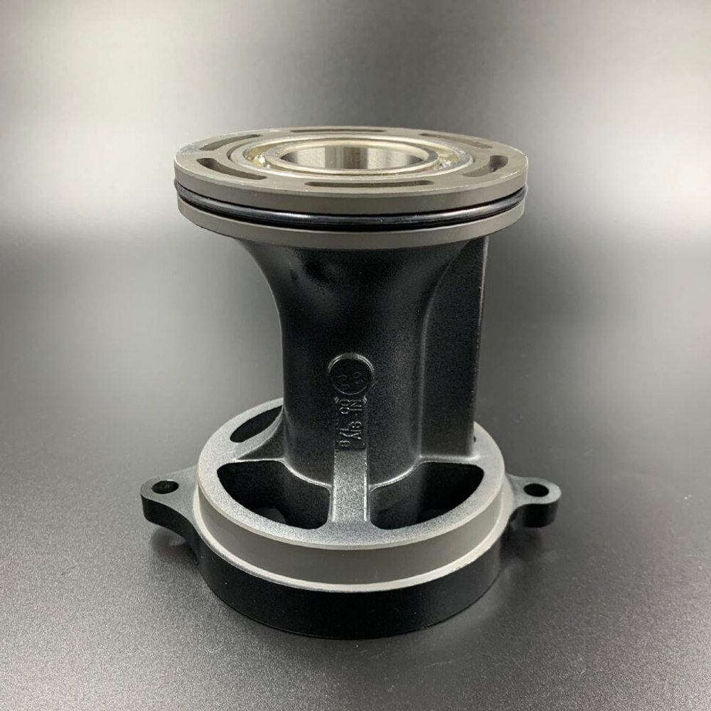 Обойма гребного вала Suzuki DF70-90(A) (В сборе) (Suzuki)