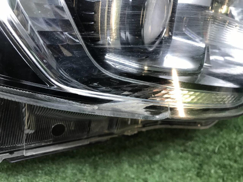 Фара правая Subaru Forester 5 SK (18-21) LED